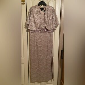 Mother’s Dress size 18 color Champagne